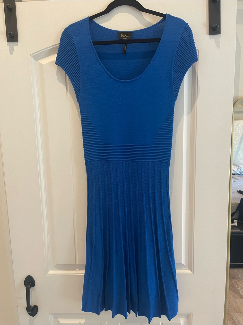 Laundry By Shelli Segal Royal Blue Scoop-Neck Pleated Midi Dress